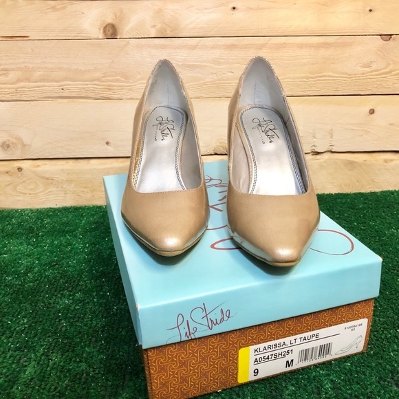 Life Stride - Klarissa Womens Tan Wide Pumps Heels - Picture 9 of 10